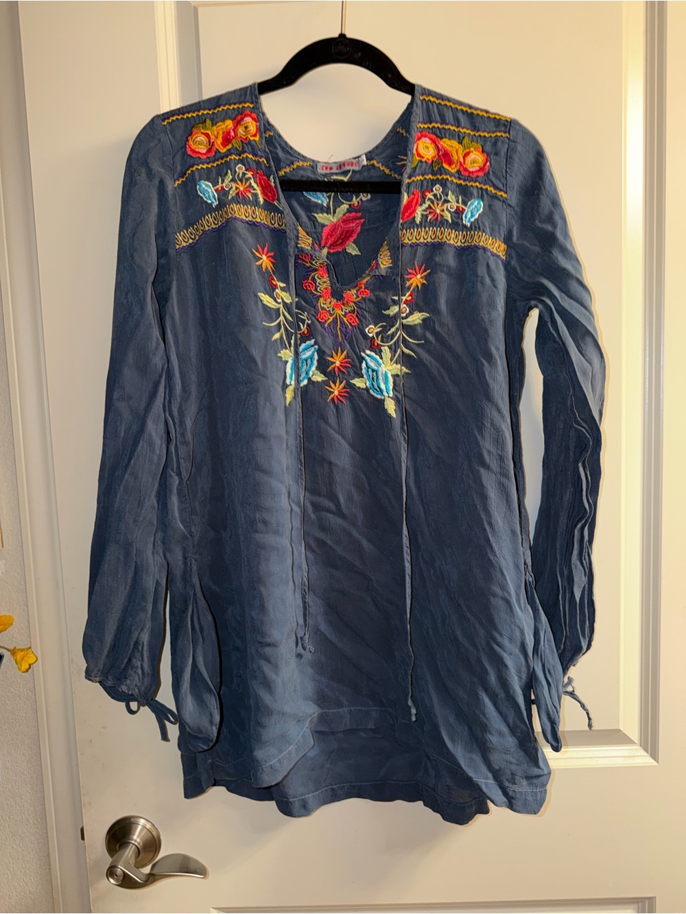 Johnny Was Embroidered Navy Blue Long-Sleeve Tunic Top